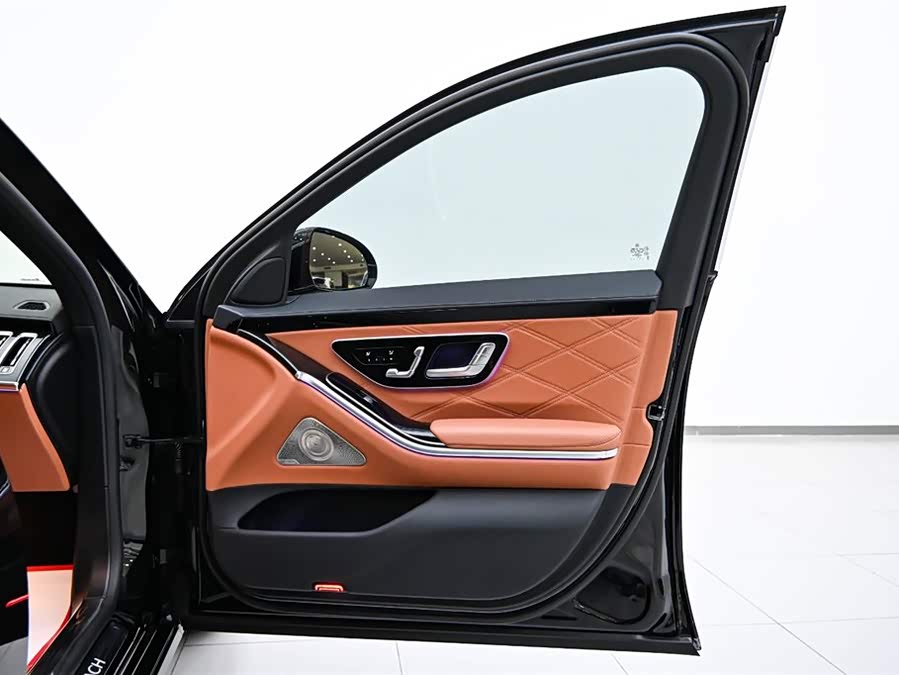 Mercedes-Benz Maybach S Class 2022 car image #17