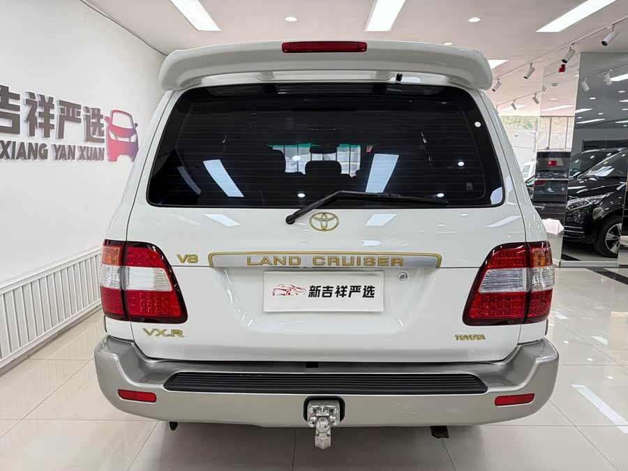 Toyota Land Cruiser 2004 #17 Toyota Land Cruiser 2004 car image #17