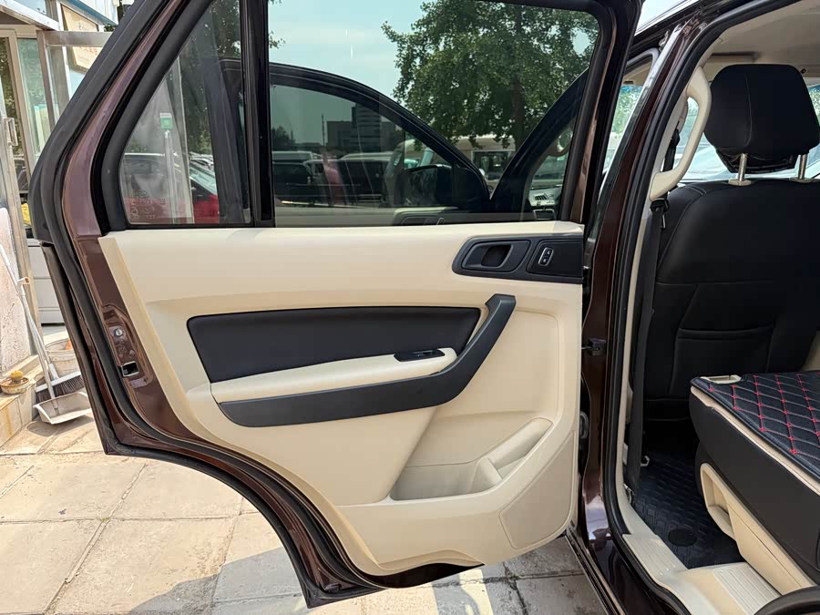 Ford Everest 2016 car image #17