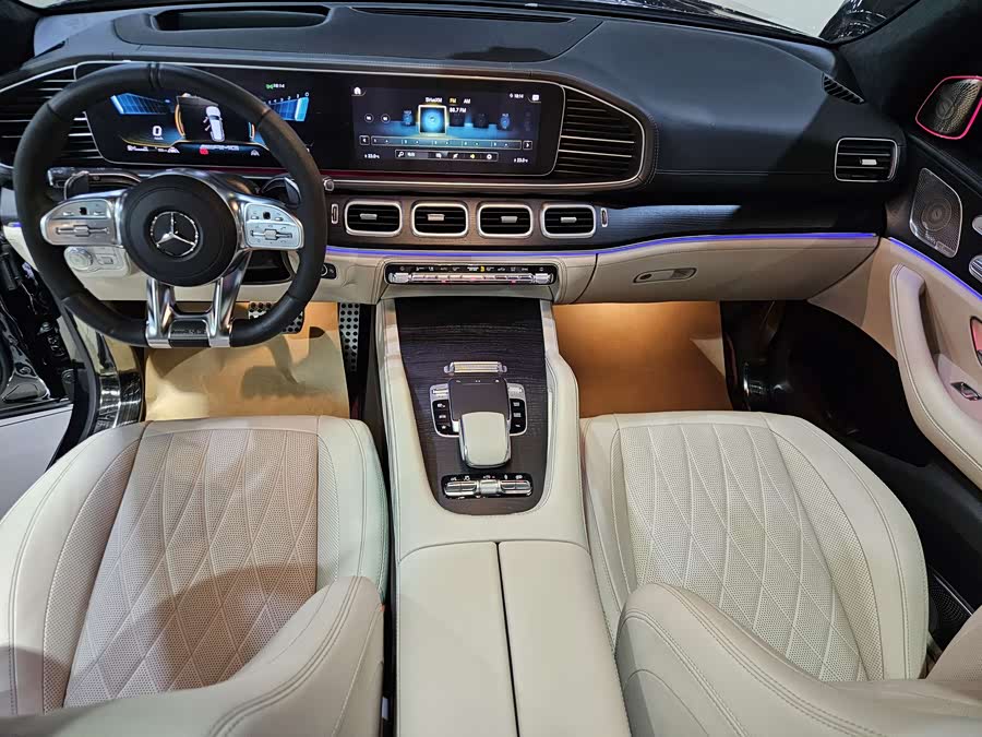 Mercedes-Benz GLS AMG 2023 car image #17