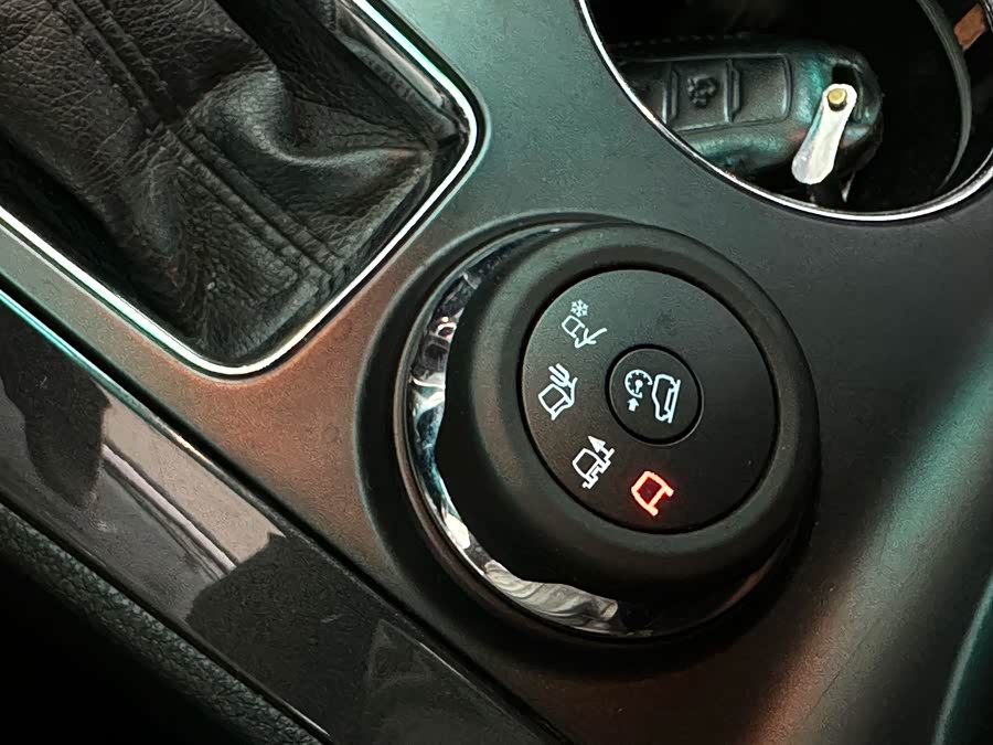 Ford Explorer (Imported) 2017 #17 Ford Explorer (Imported) 2017 car image #17