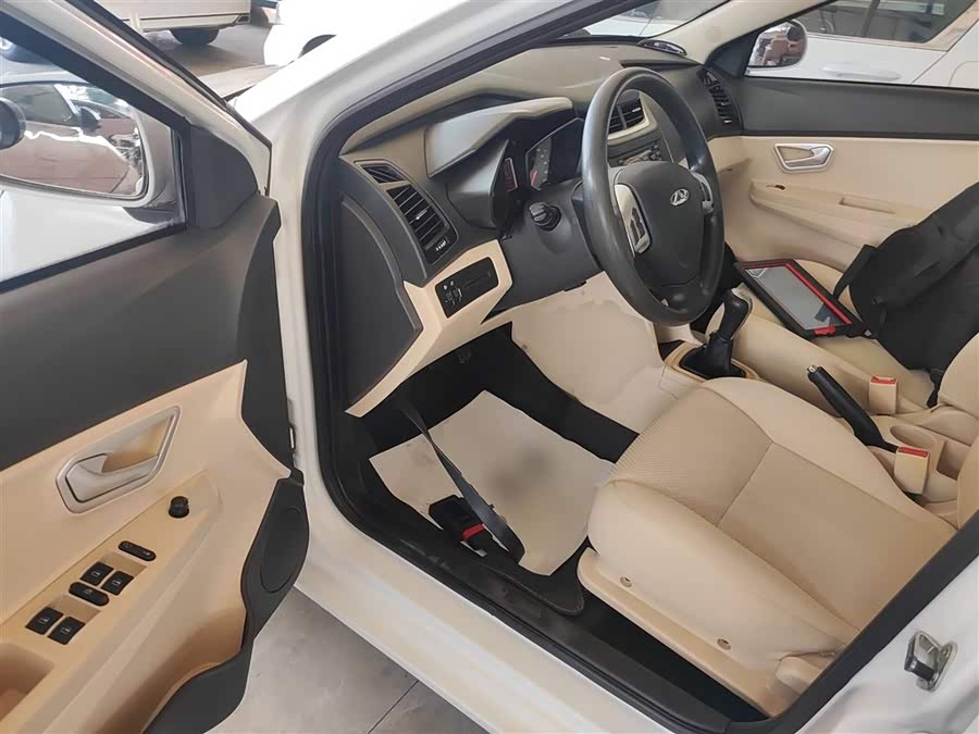 Chery Fulwin 2 2015 صورة سيارة #17