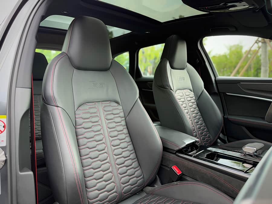 Audi RS 6 2023 car image #17