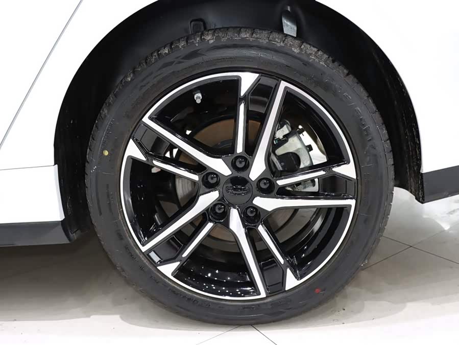 GEELY Binray 2024 car image #17