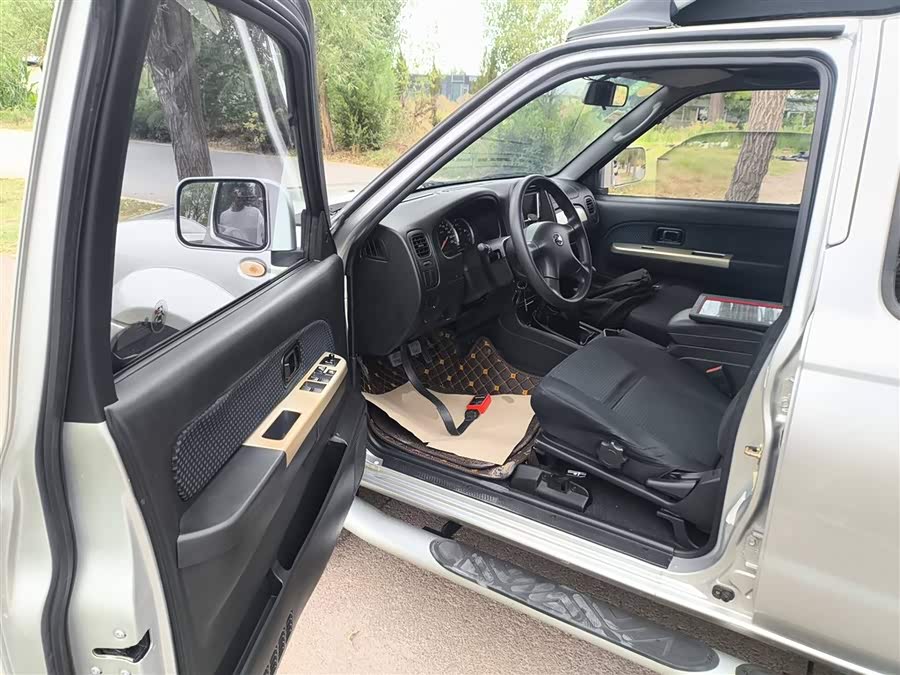 日产 日产帕拉丁 2016 汽车图片 #17