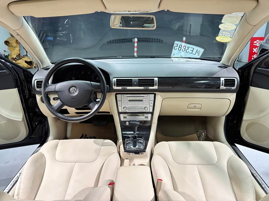 Volkswagen Passat Lingyu 2010 car image #17