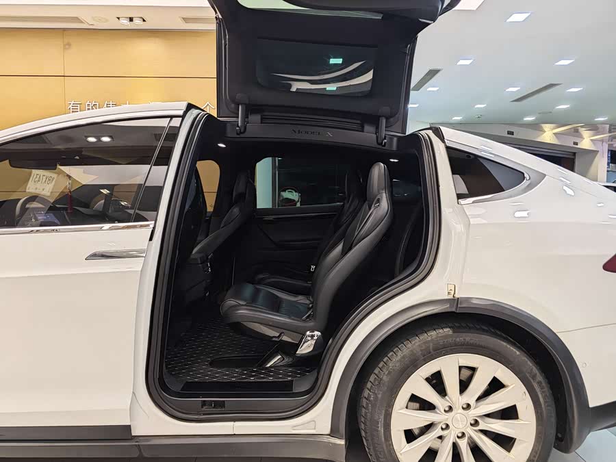 特斯拉 Model X 2017 汽车图片 #17