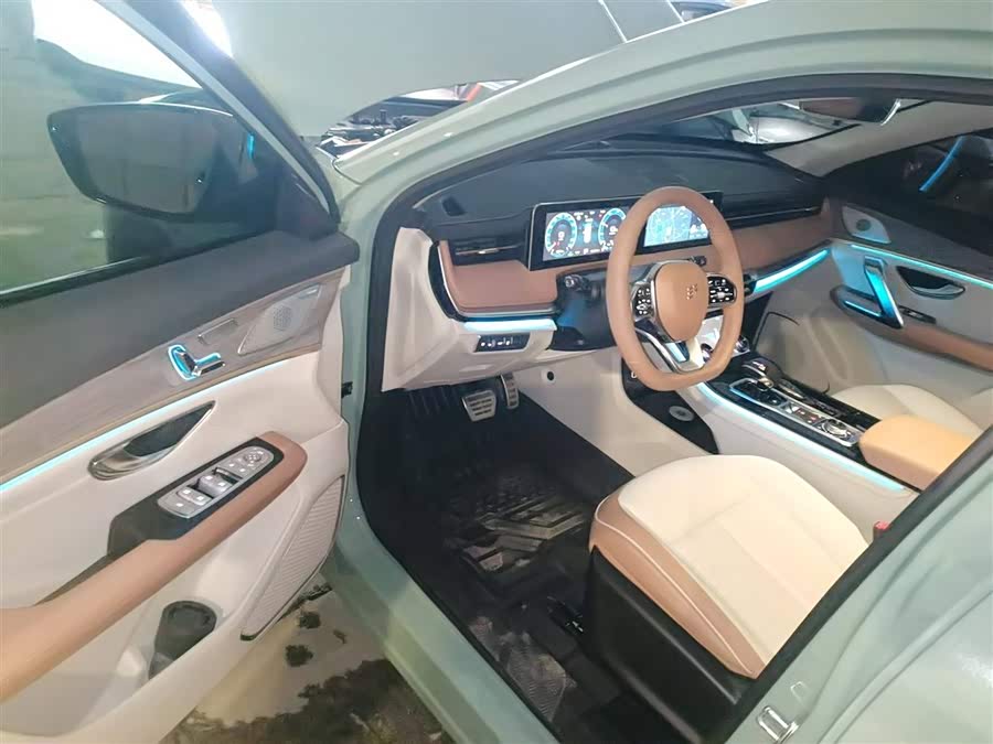 Jetour X70 C-DM 2025 #17 Jetour X70 C-DM 2025 car image #17