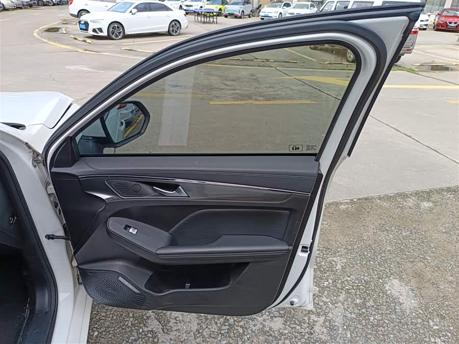 Haval Jolion 2021 #17 Haval Jolion 2021 صورة سيارة #17