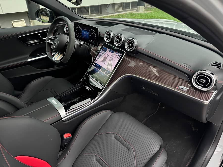 Mercedes-Benz C AMG New Energy 2024 изображение автомобиля #17