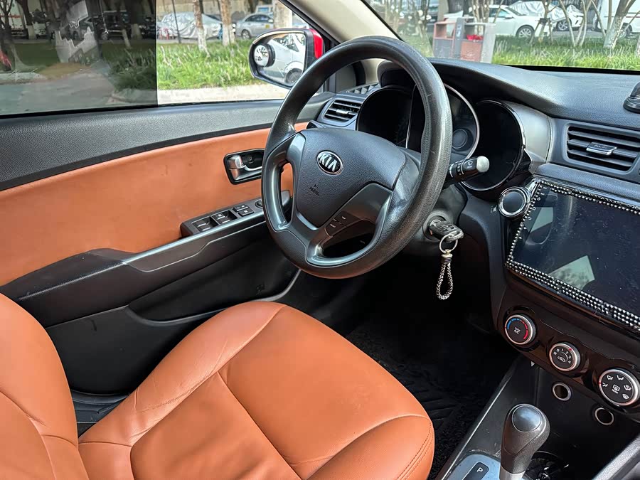 起亚 起亚K2 2015 汽车图片 #17