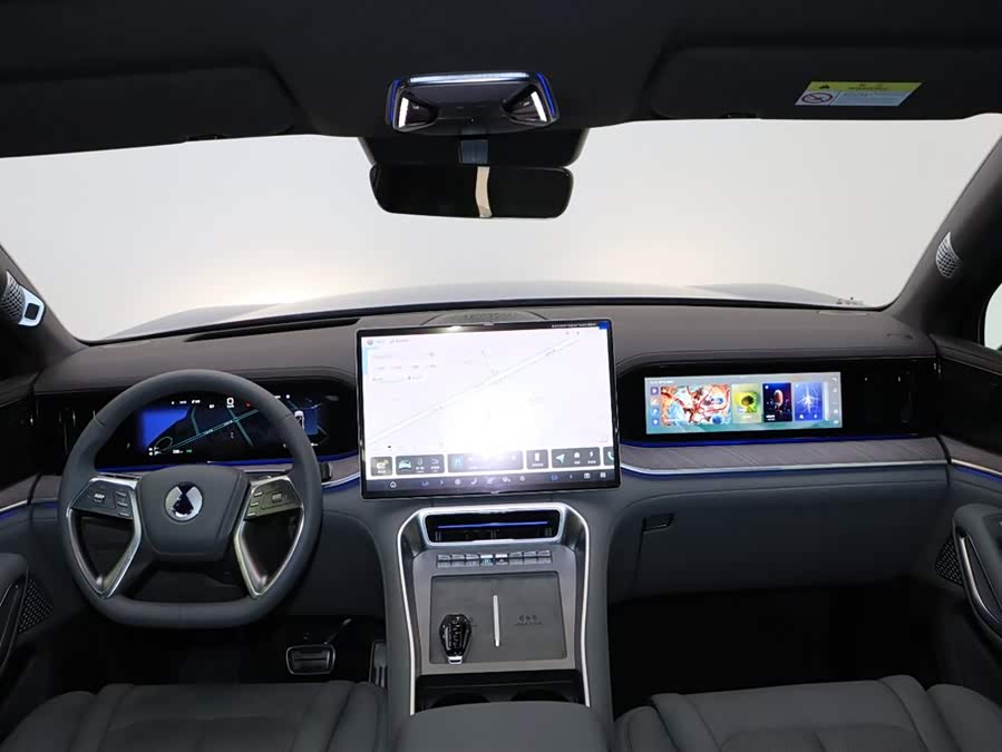 Denza N9 2025 car image #17