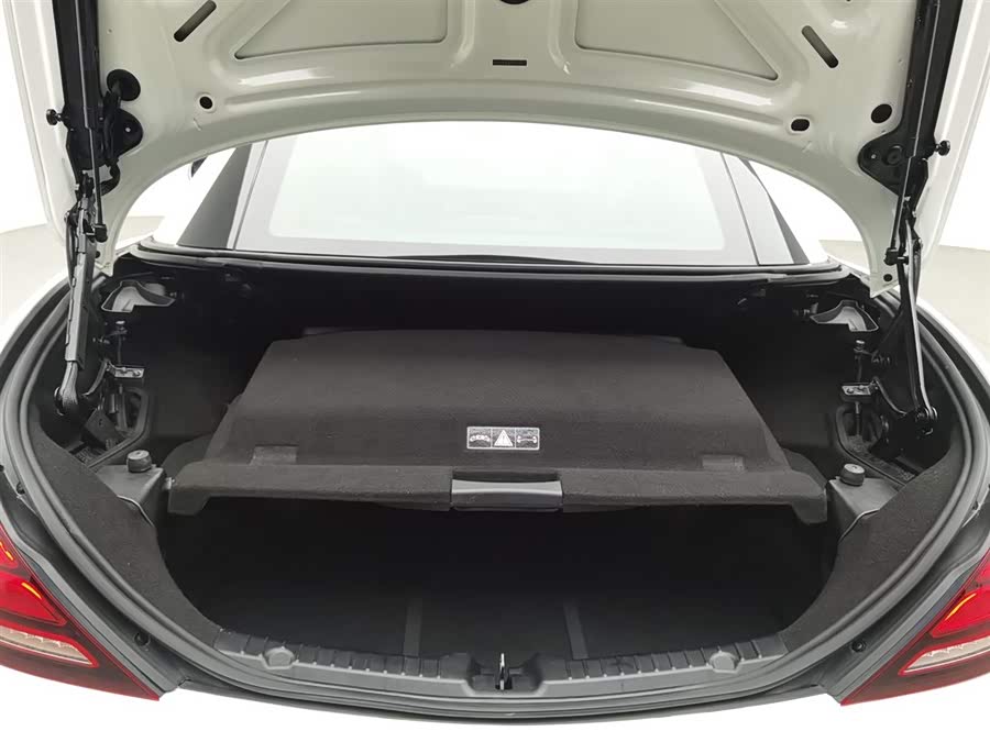 Mercedes-Benz SLC Class 2016 car image #17