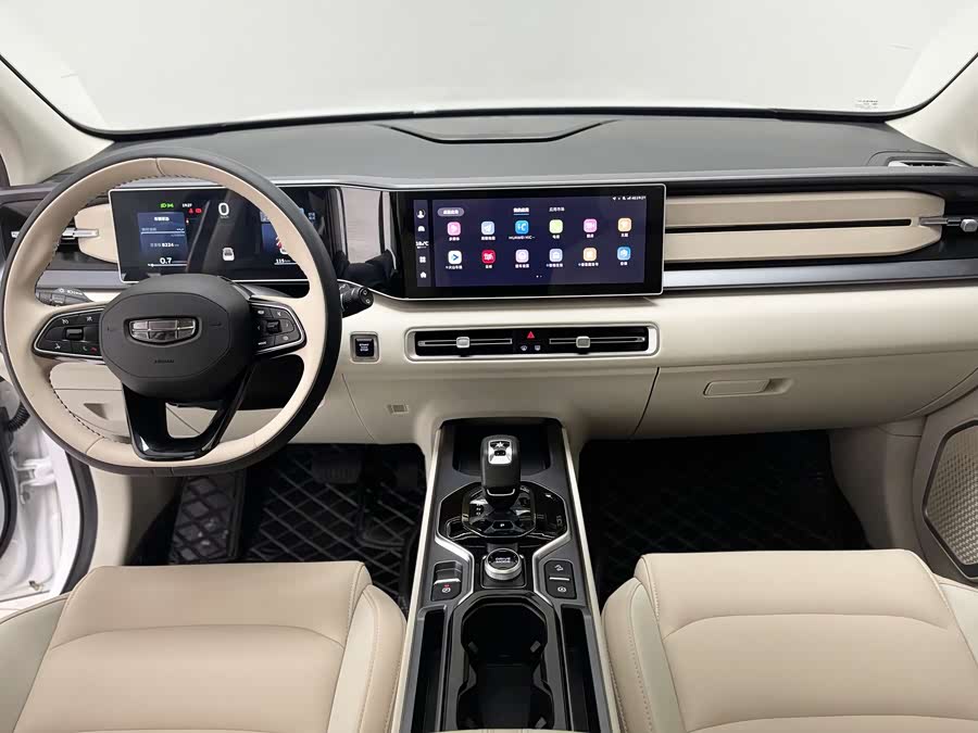 GEELY Monjaro MHEV 2023 car image #17