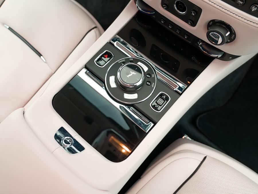 劳斯莱斯 魅影 2017 汽车图片 #17