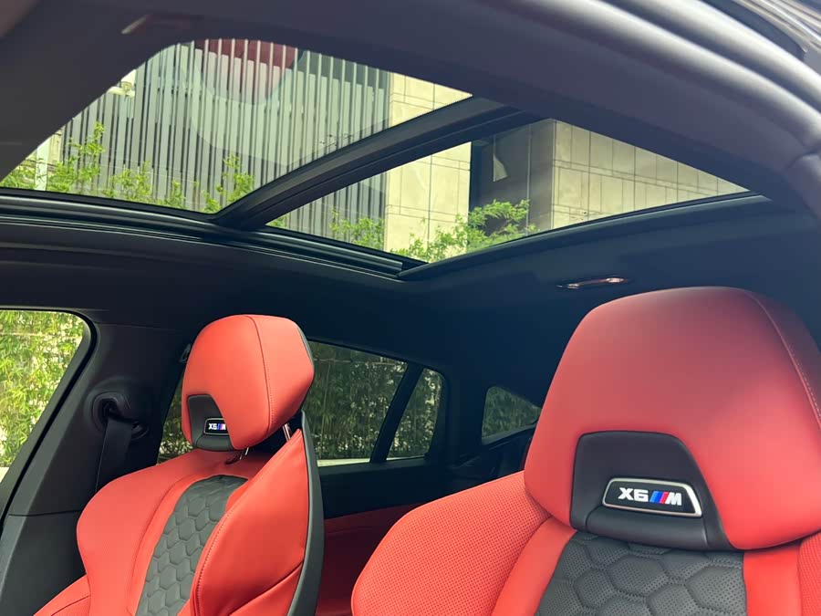 BMW X6 M 2024 car image #17