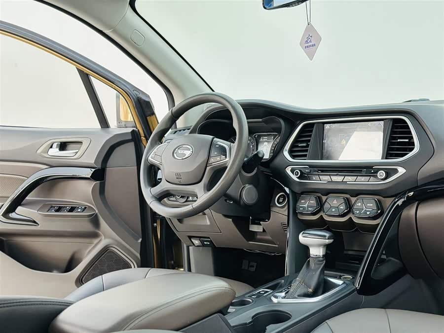 GAC Trumpchi GS4 2016 #17 GAC Trumpchi GS4 2016 car image #17