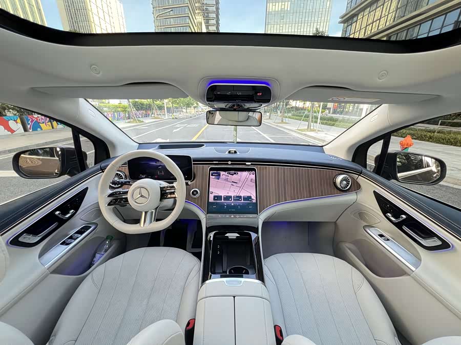 Mercedes-Benz EQE SUV 2023 immagine di auto #17