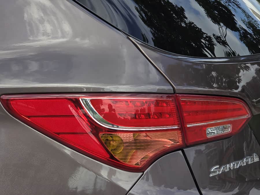 Hyundai Santa Fe (Imported) 2013 car image #17