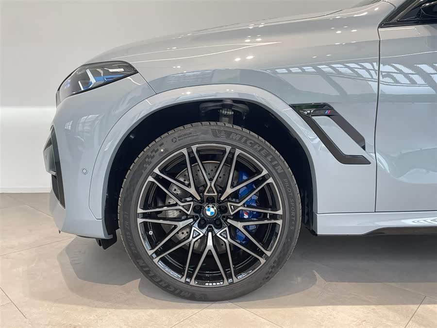 BMW X6 M 2025 car image #17