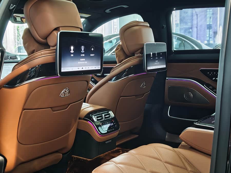 Mercedes-Benz Maybach S Class 2023 car image #17