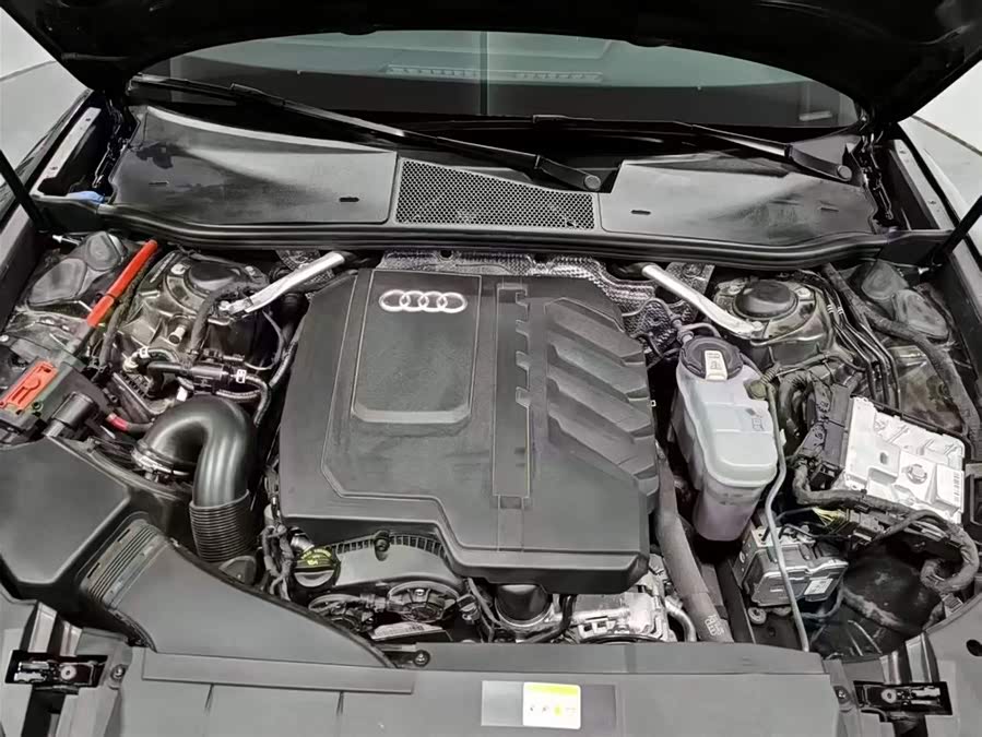 Audi A6L 2023 car image #17