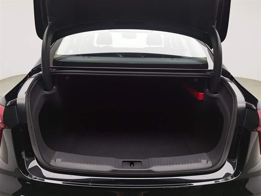 HongQi H5 PHEV 2025 #17 HongQi H5 PHEV 2025 car image #17