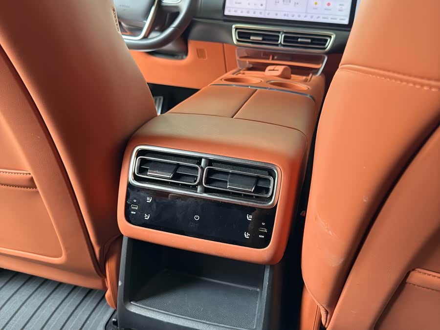 Li L6 2024 صورة سيارة #17