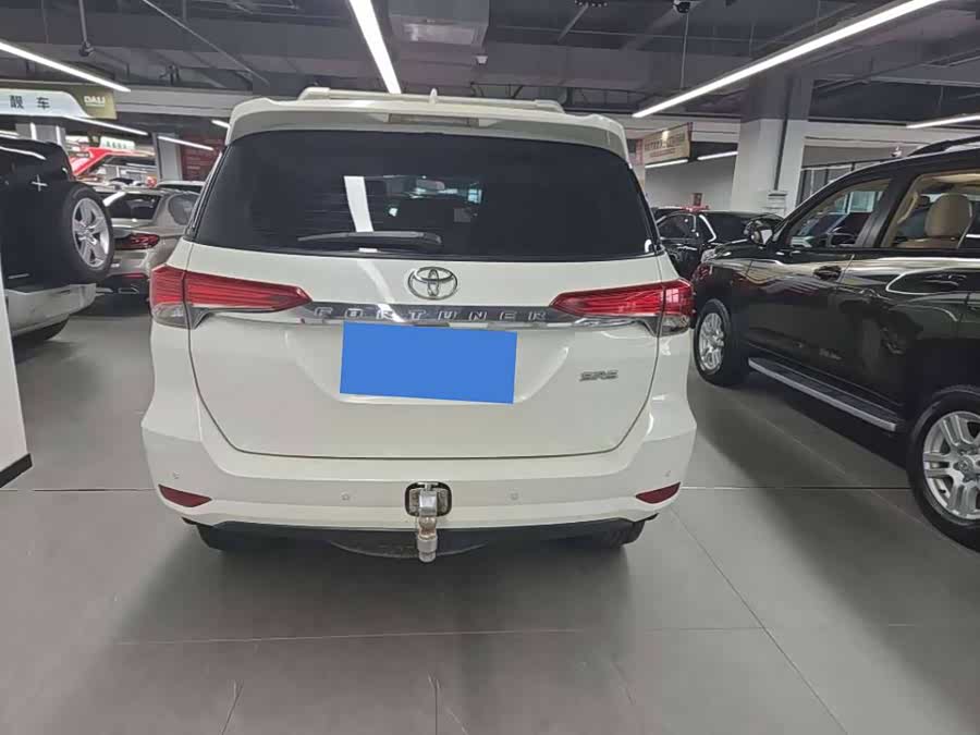 Toyota Fortuner 2019 #17 Toyota Fortuner 2019 car image #17