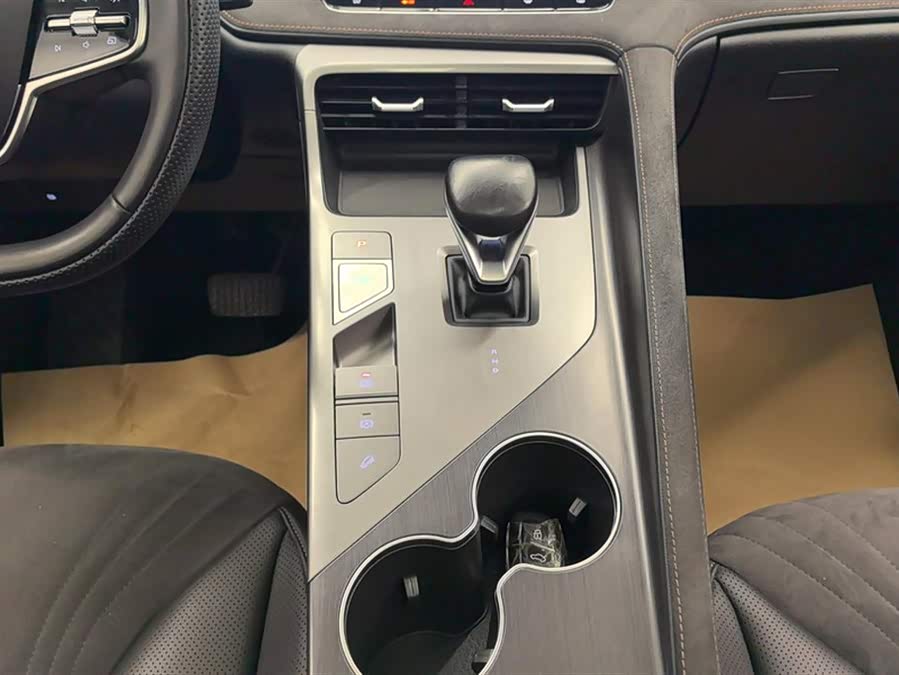 Roewe D5X DMH 2024 imagen de coche #17