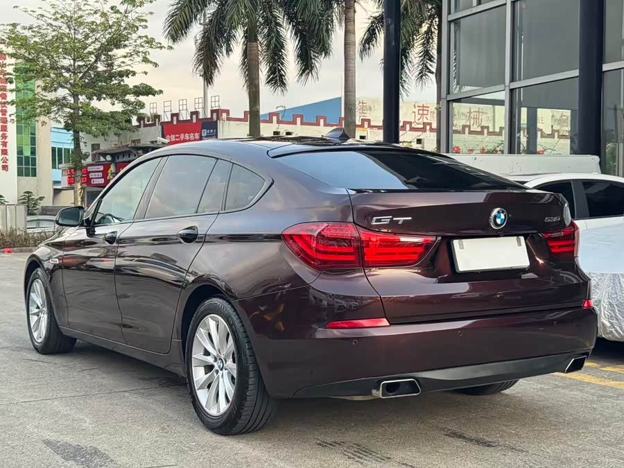 BMW 5 Series GT 2015 immagine di auto #17