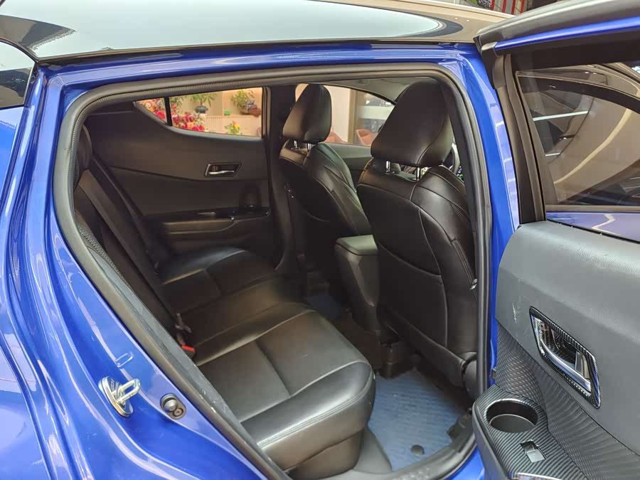 Toyota Izoa 2022 car image #17