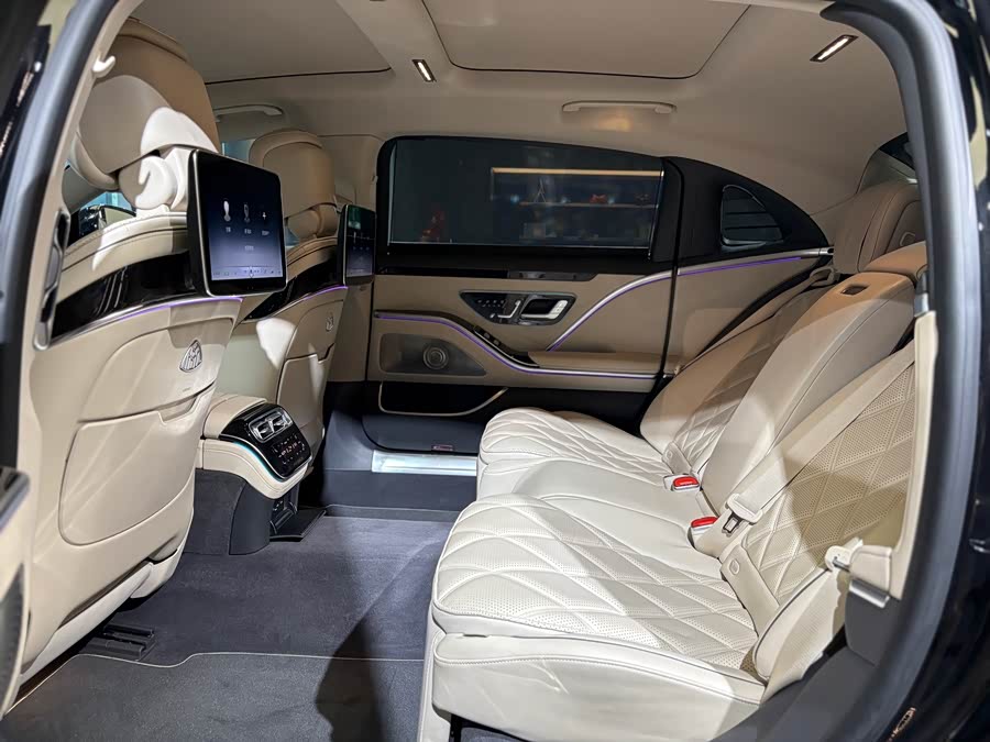 Mercedes-Benz Maybach S Class 2022 car image #17