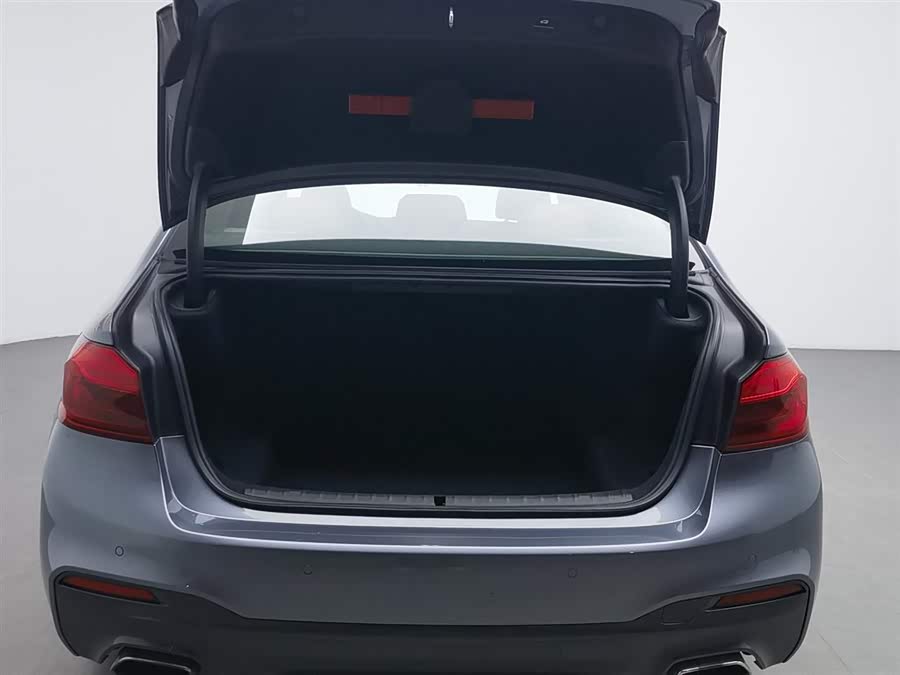 BMW 5 Series (Imported) 2018 #17 BMW 5 Series (Imported) 2018 car image #17