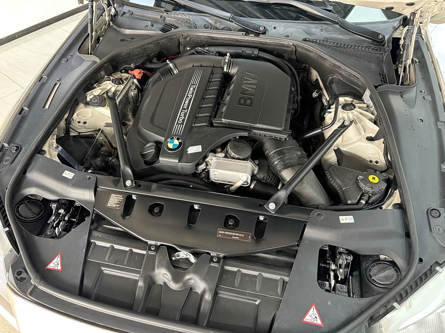 BMW 6 Series 2012 car image #17