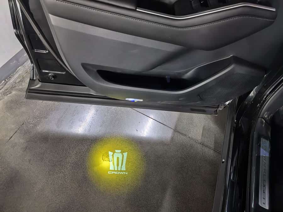 Toyota Crown Kluger 2025 car image #17