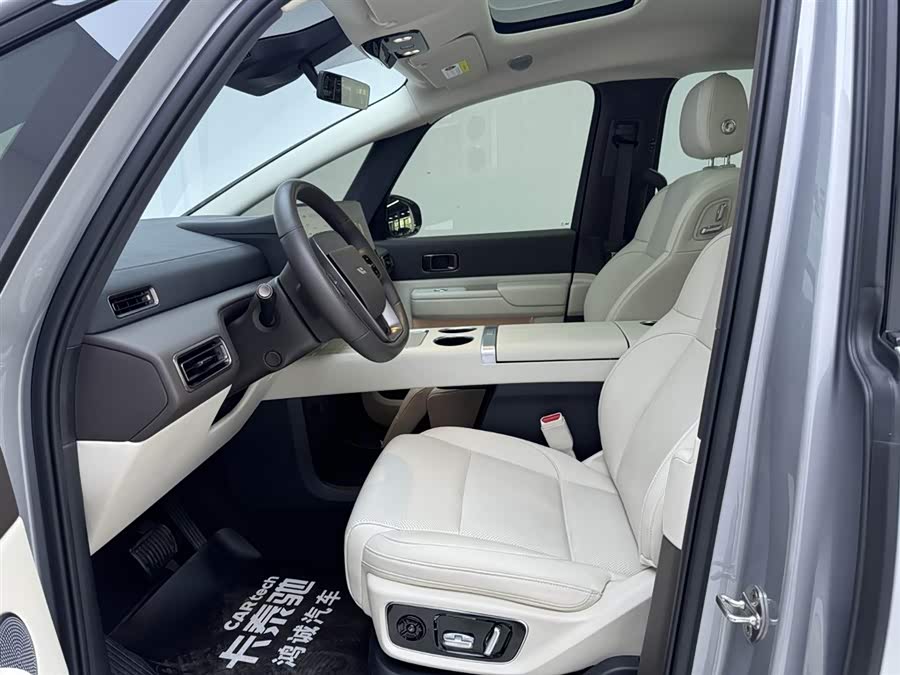 理想汽车 理想MEGA 2024 汽车图片 #17