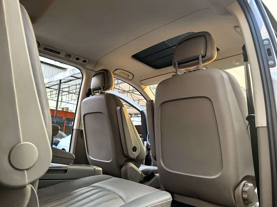 奔驰 唯雅诺 2011 汽车图片 #17