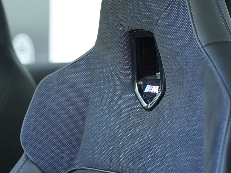 BMW M235L car image #17