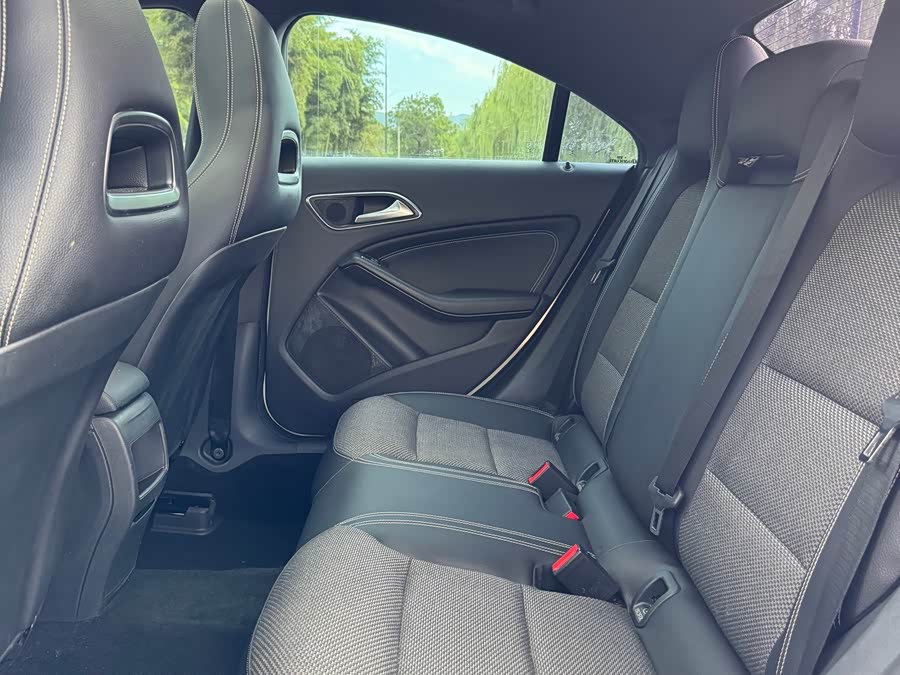 Mercedes-Benz CLA Class (Imported) 2017 #17 Mercedes-Benz CLA Class (Imported) 2017 car image #17