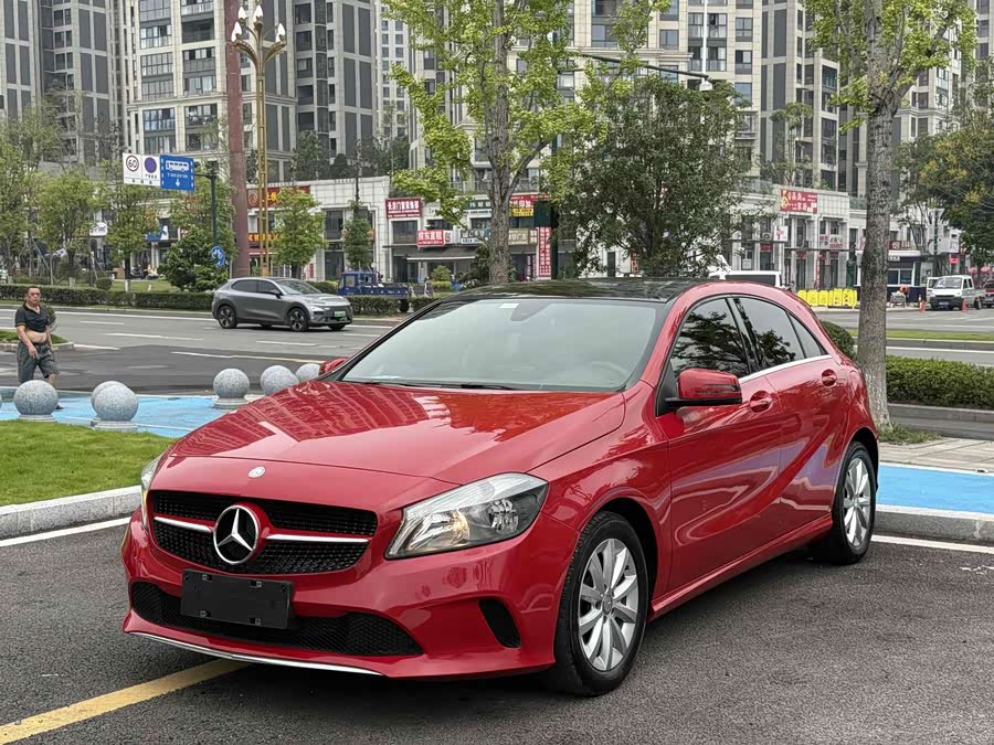 Mercedes-Benz A Class (Imported) 2015 car image #17