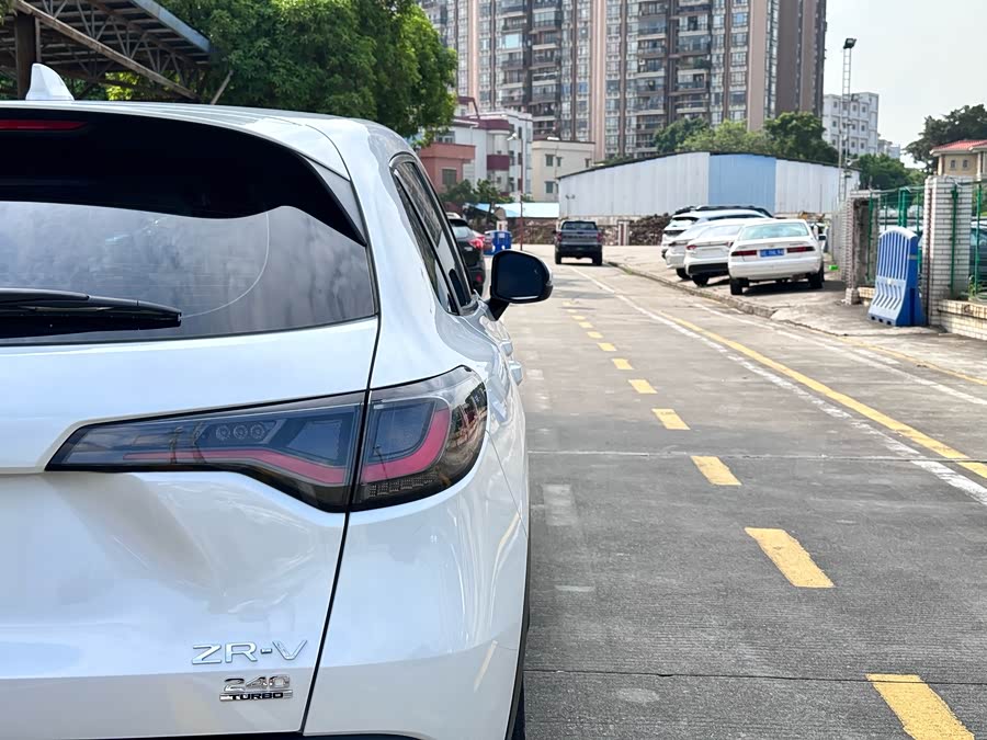 Honda ZR-V 2023 #17 Honda ZR-V 2023 car image #17