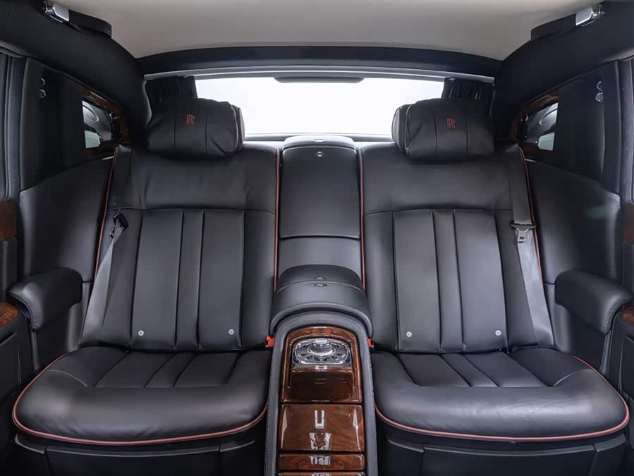 劳斯莱斯 幻影 2018 汽车图片 #17