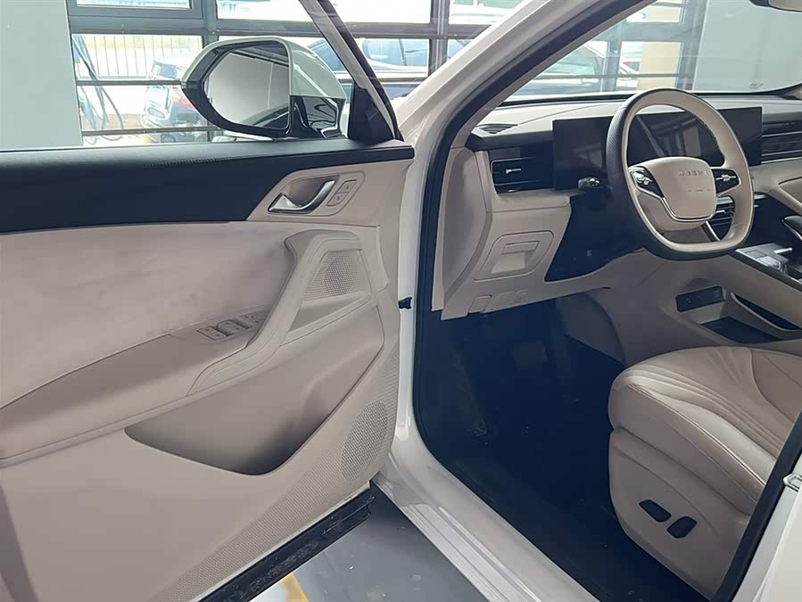 Roewe D5X DMH 2025 imagen de coche #17