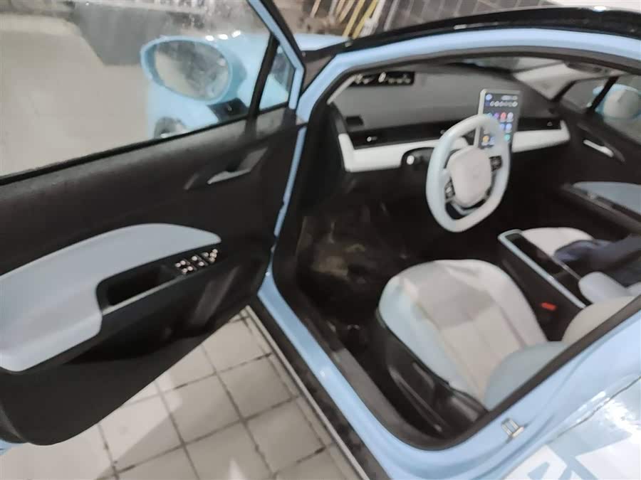 哪吒汽车 哪吒AYA 2023 汽车图片 #17