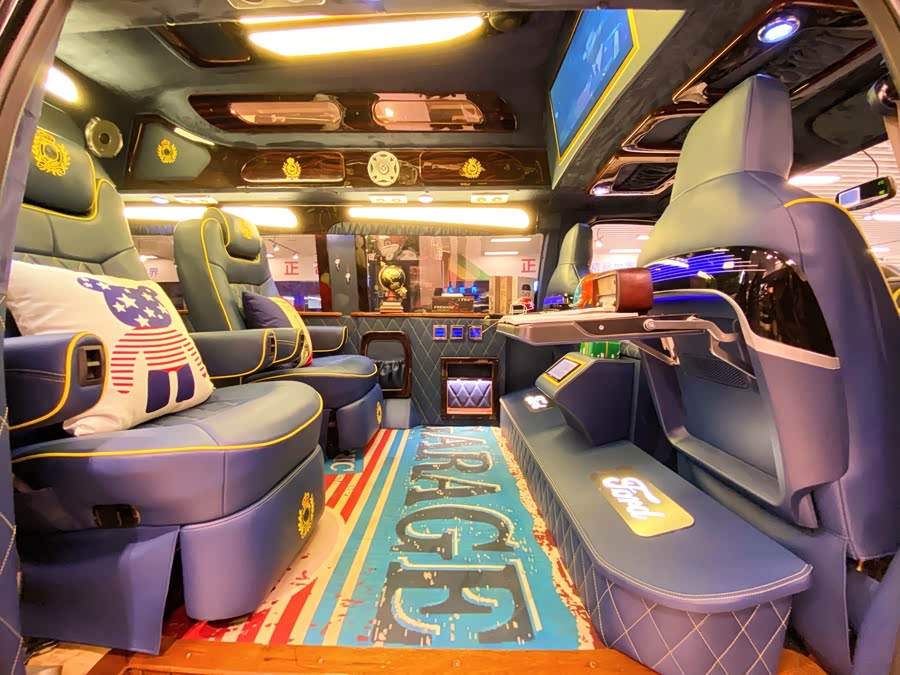 Ford E350 2010 car image #17