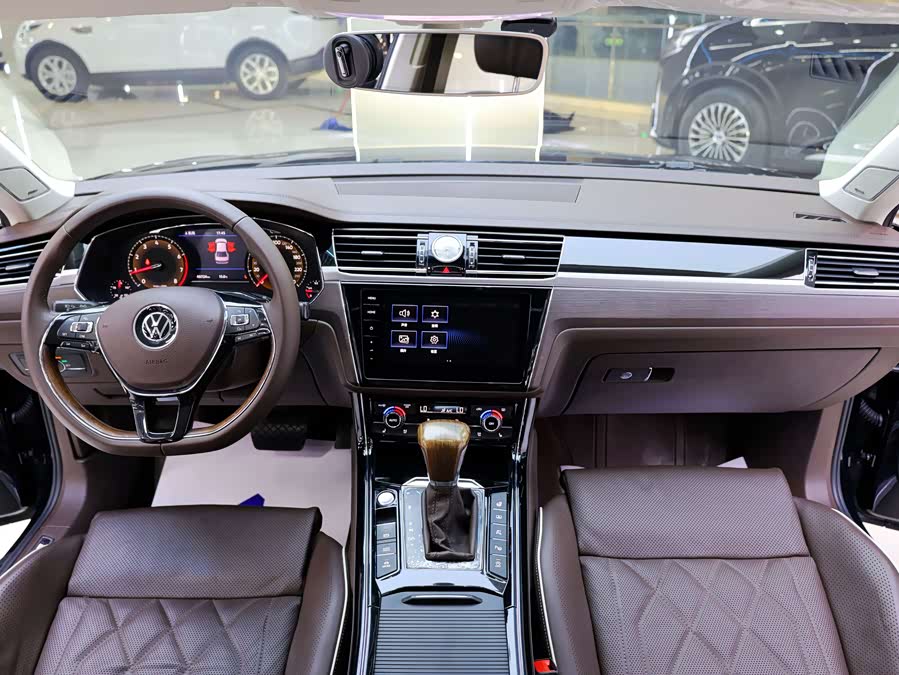 Volkswagen Phideon 2023 immagine di auto #17