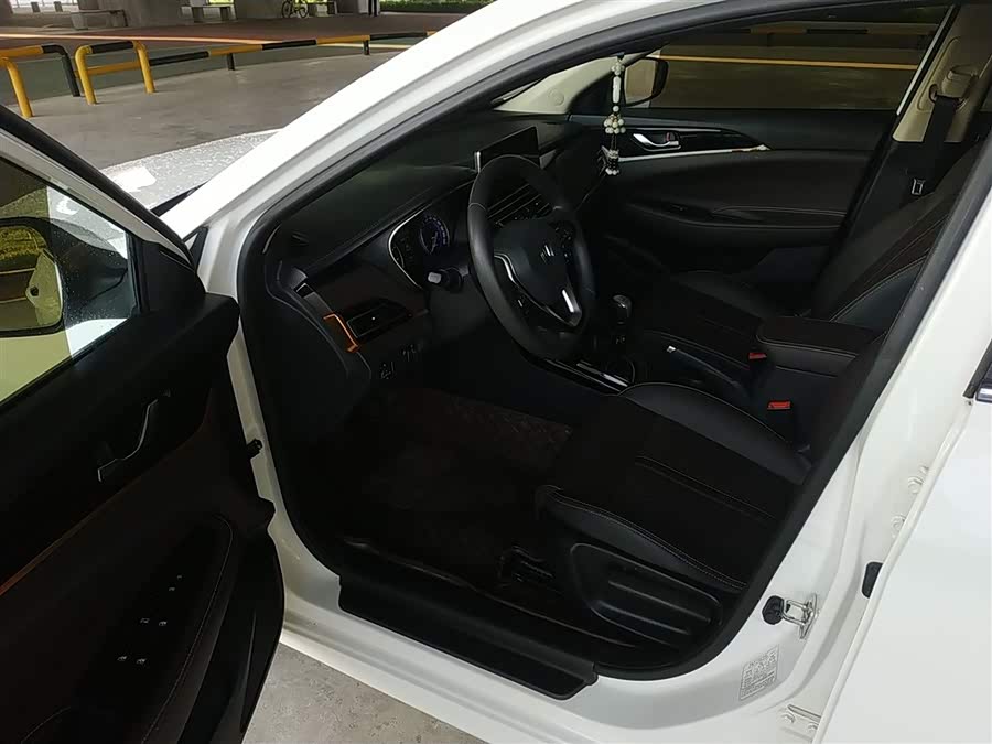 Changan Eado DT 2018 #17 Changan Eado DT 2018 صورة سيارة #17