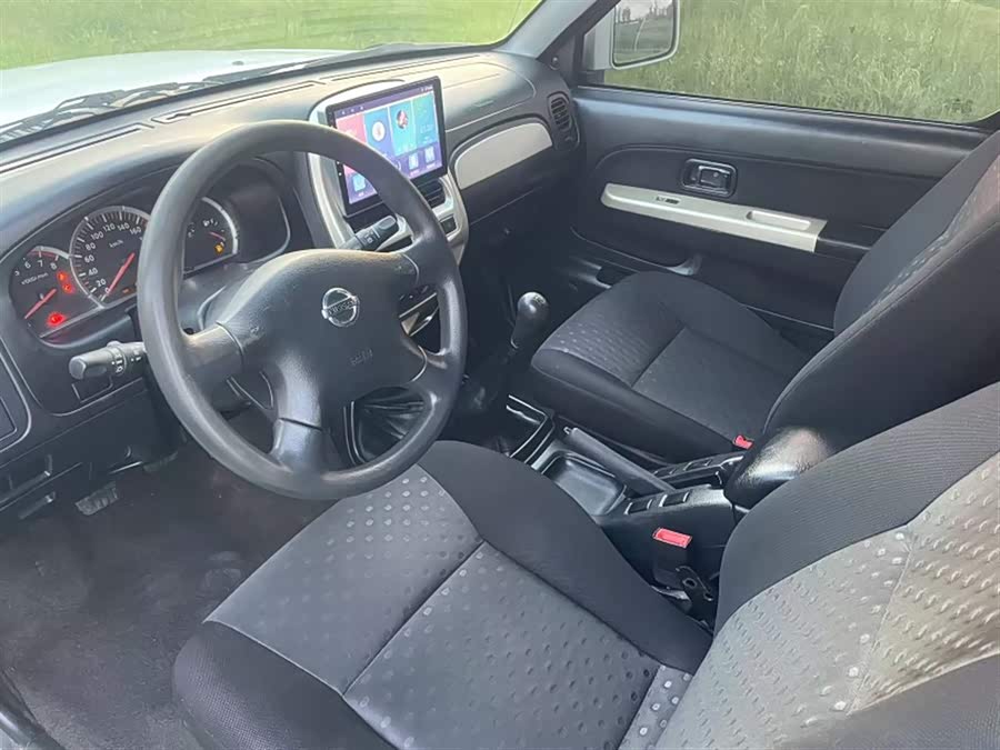 日产 日产帕拉丁 2013 汽车图片 #17