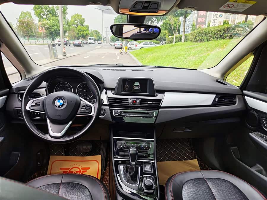 BMW 2 Series Tourer 2017 #17 BMW 2 Series Tourer 2017 imagem de carro #17